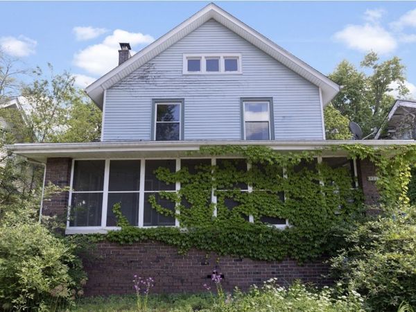 1239 Garrison Avenue , Rockford, IL 61103