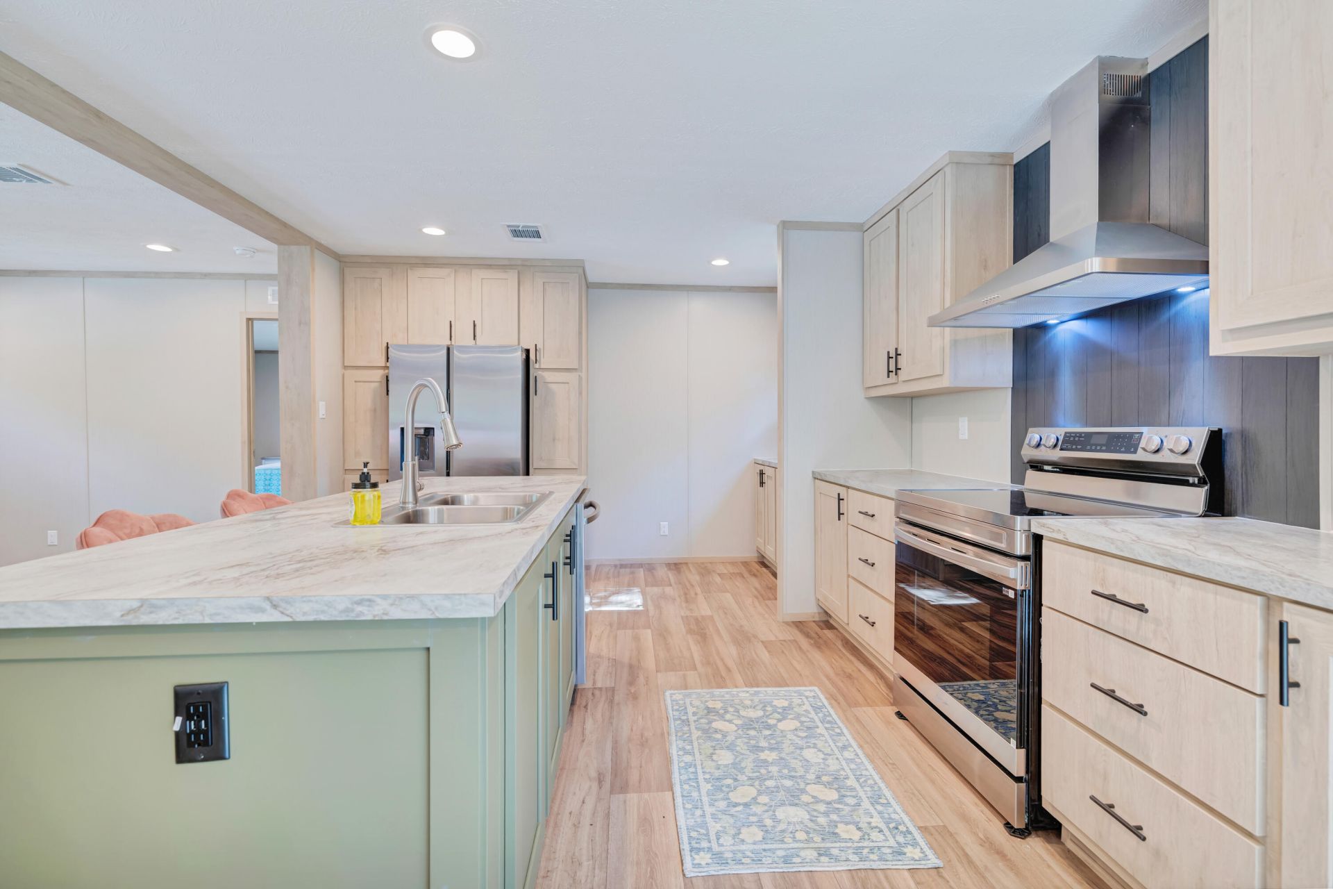 1044 Longpoint Road Photo 10