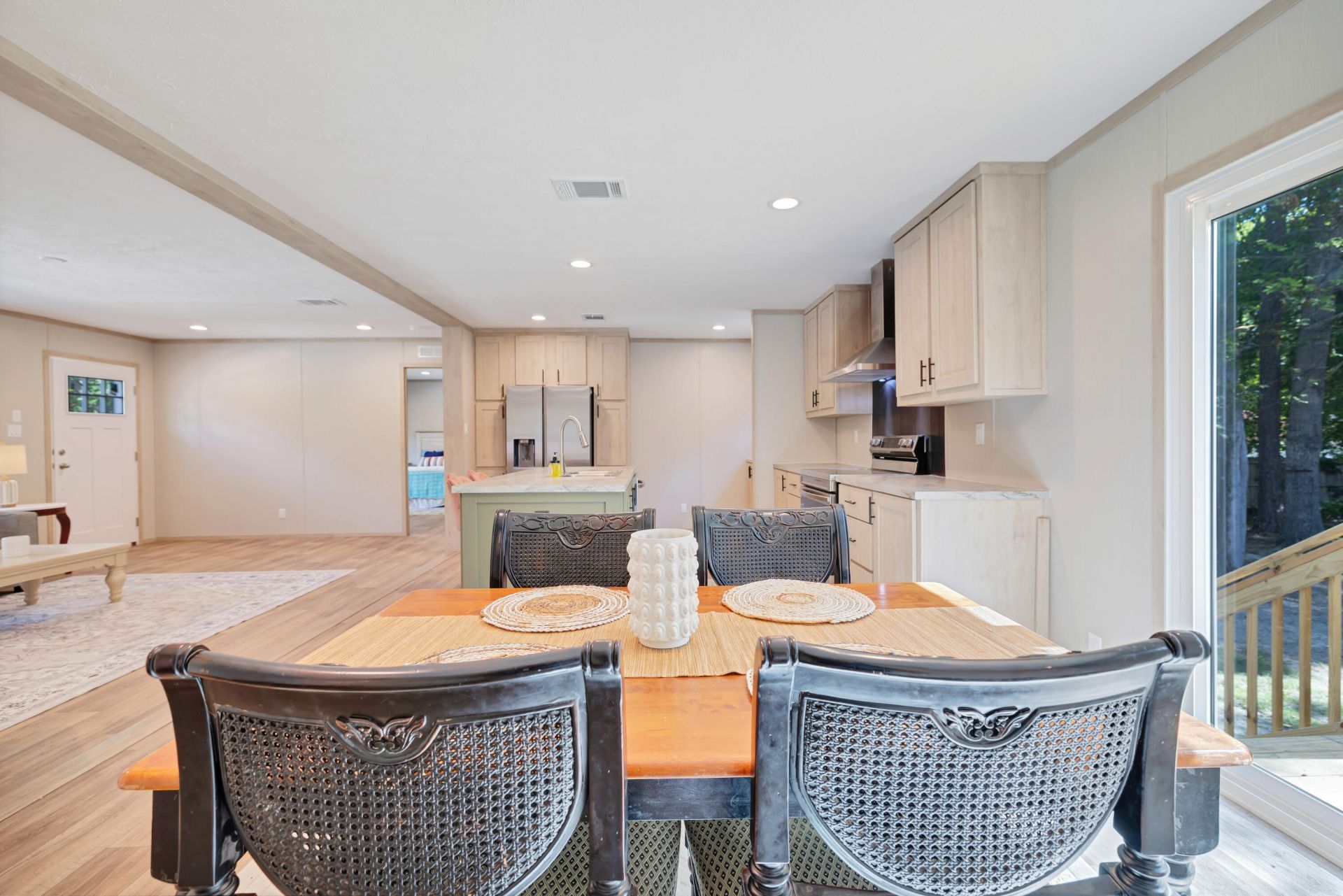 1044 Longpoint Road Photo 14