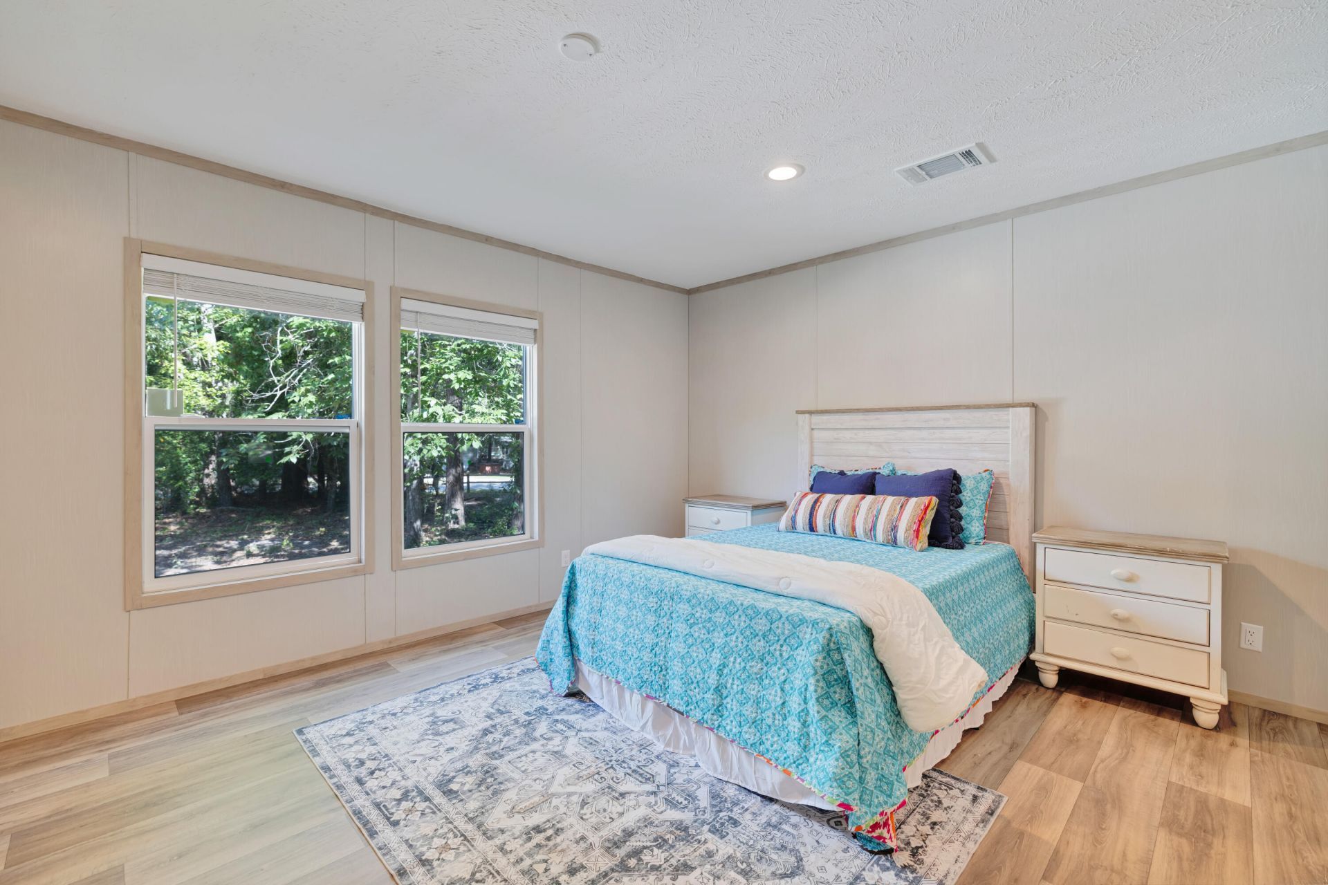 1044 Longpoint Road Photo 15