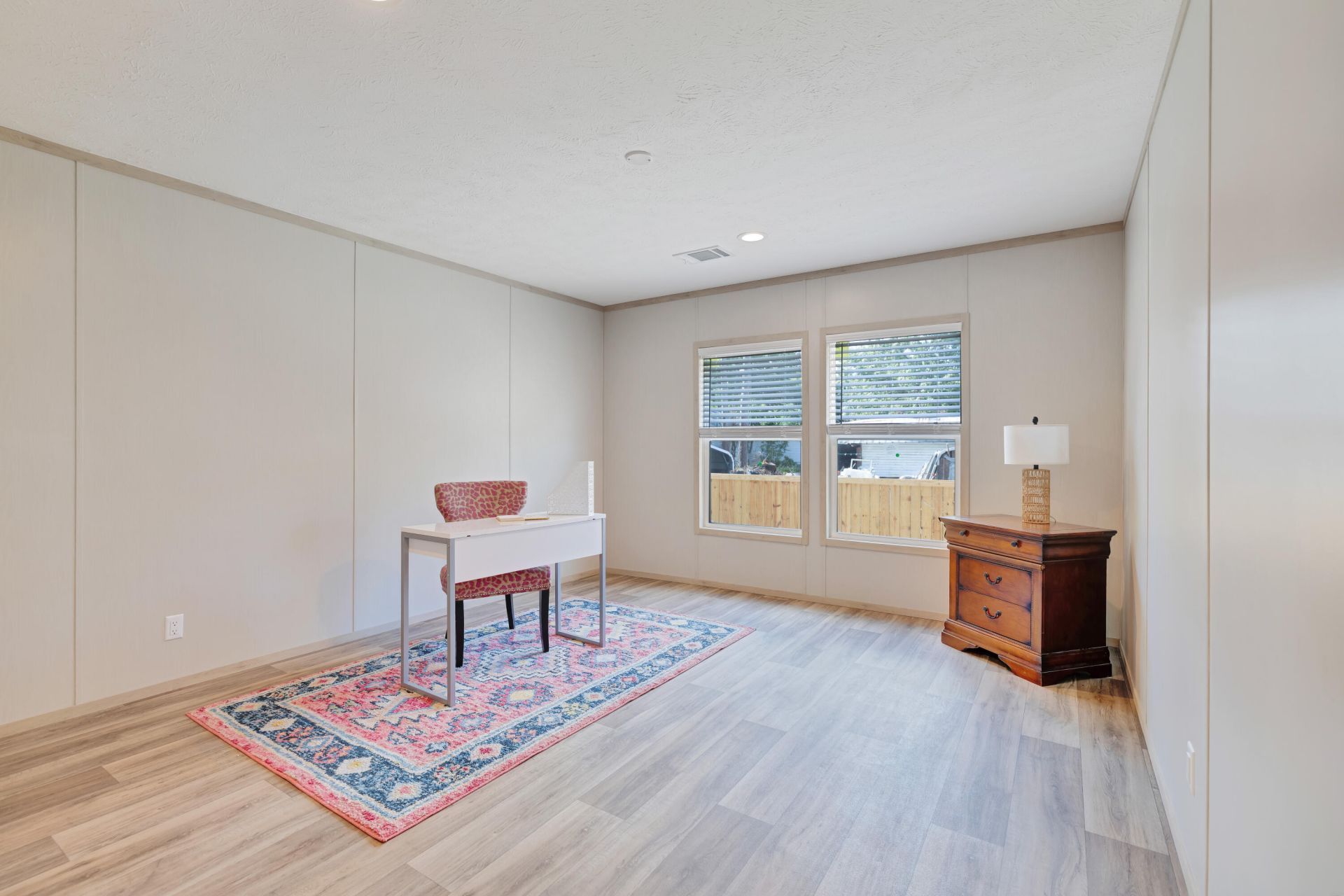 1044 Longpoint Road Photo 23