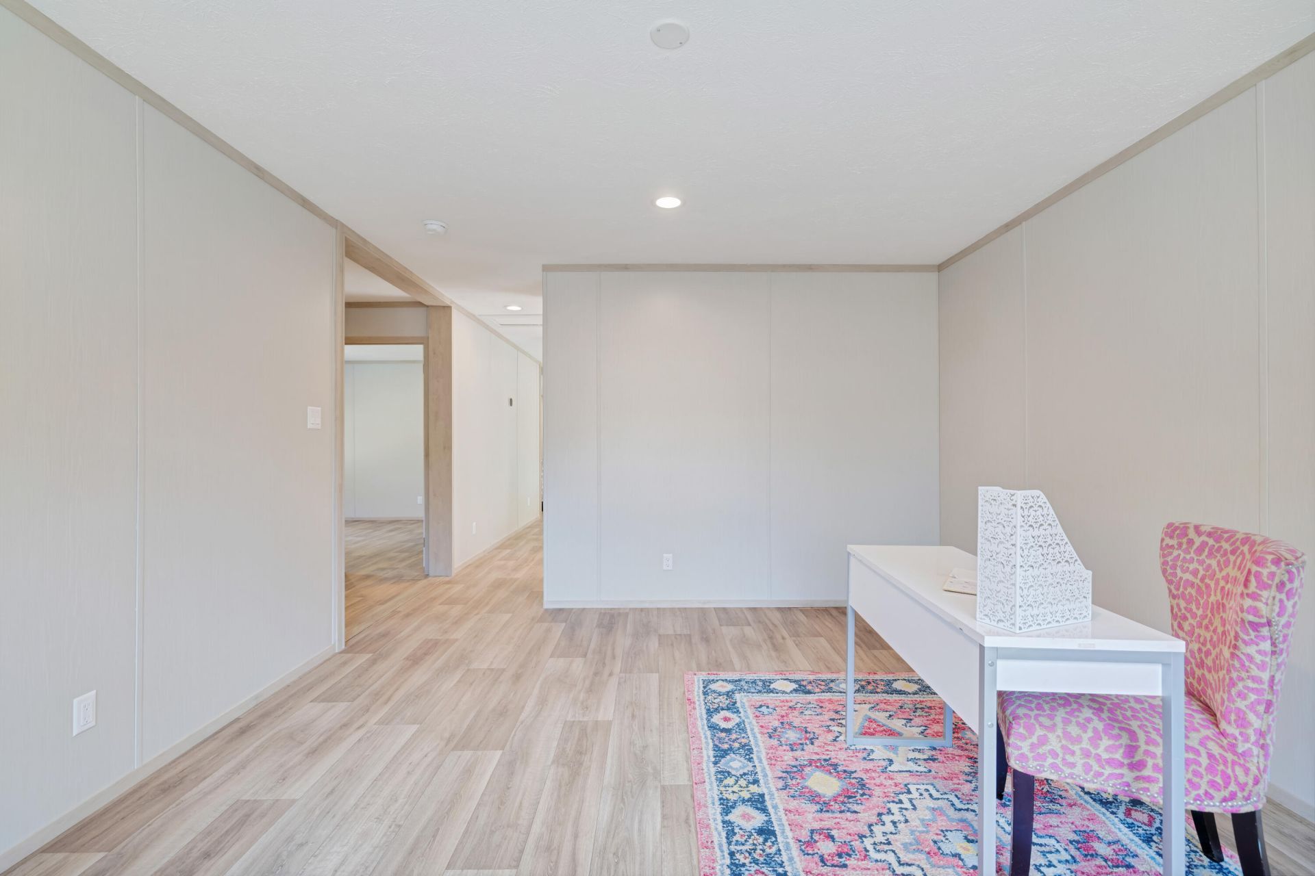 1044 Longpoint Road Photo 25