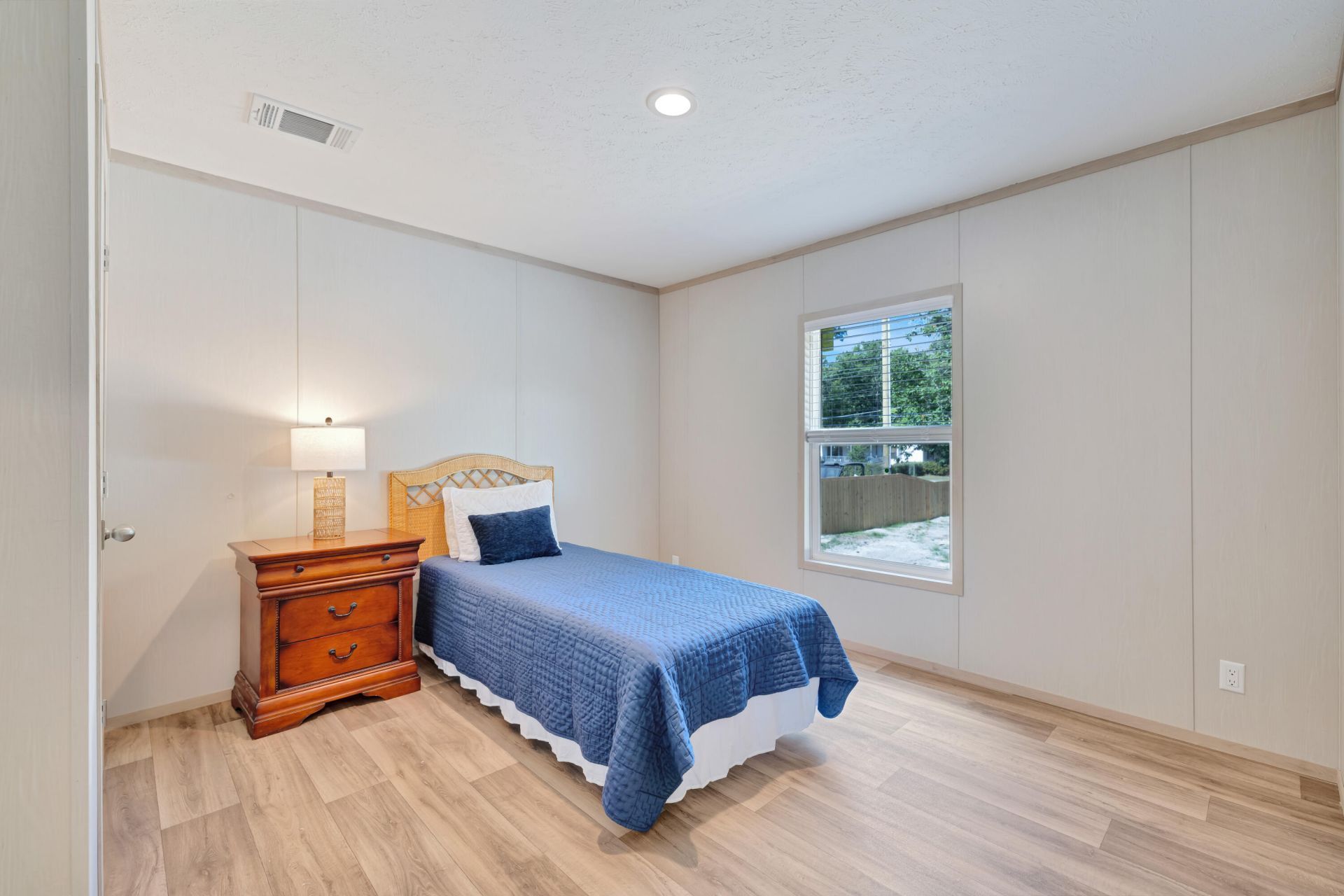 1044 Longpoint Road Photo 26