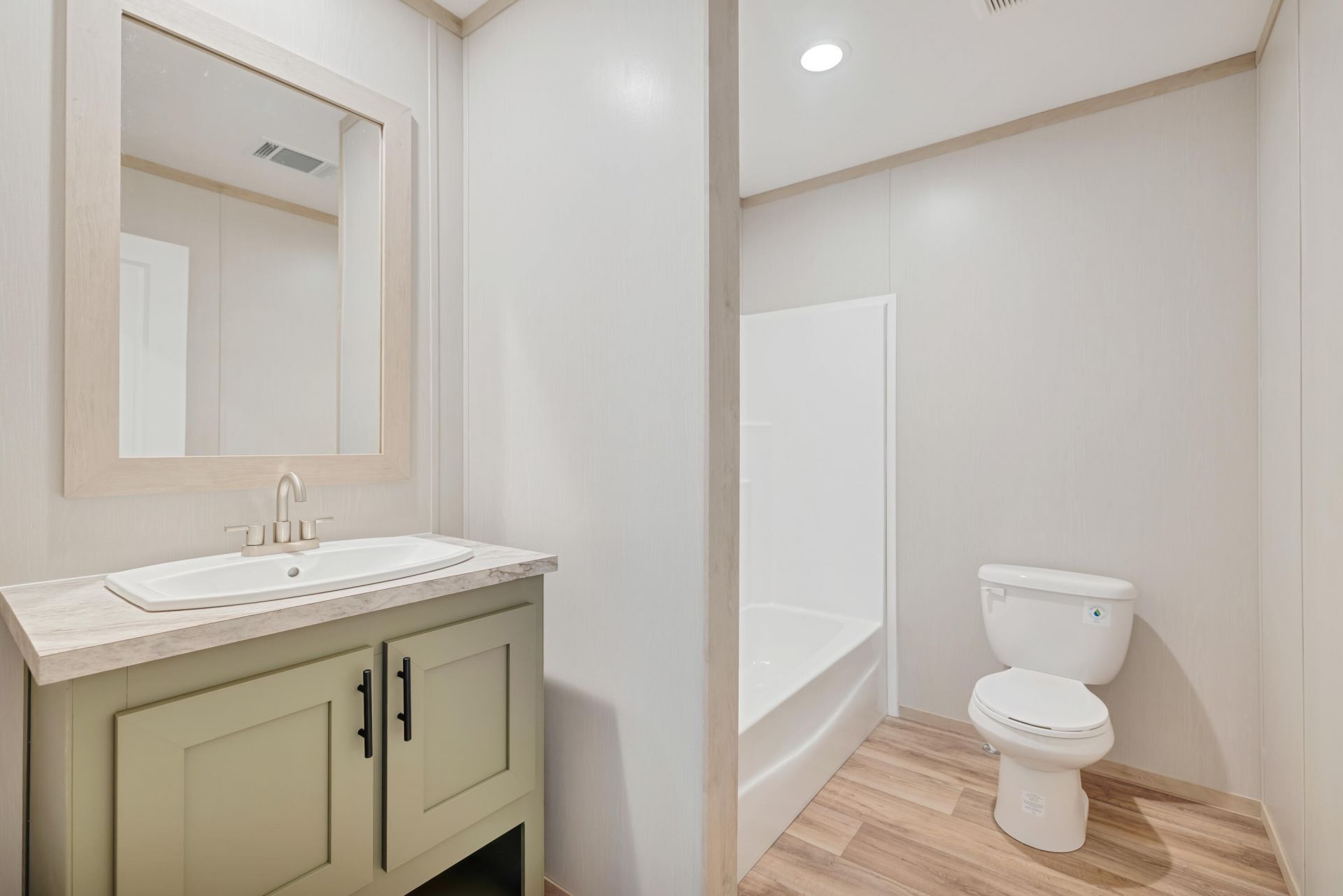 1044 Longpoint Road Photo 29