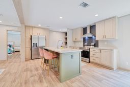 1044 Longpoint Road photo 4