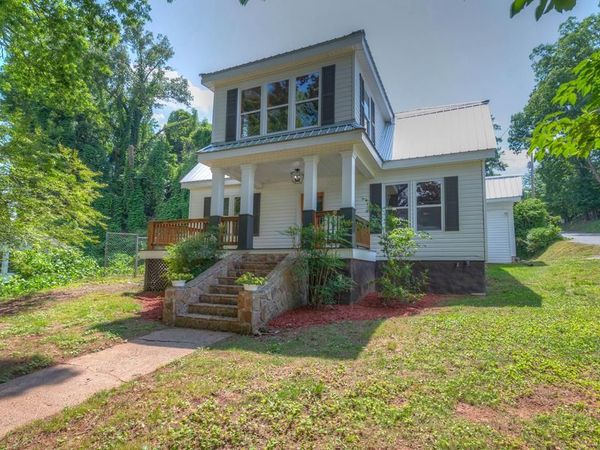 849 Valley River Ave, Murphy, NC 28906