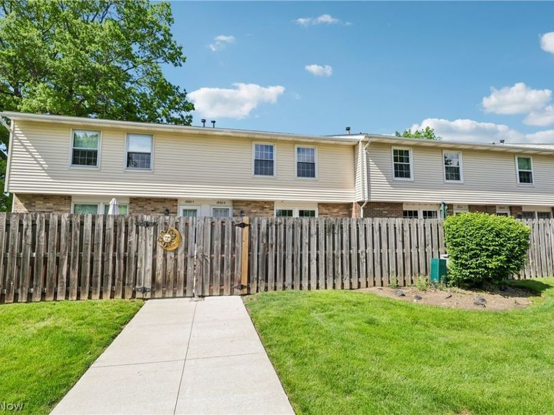 1860 Higby Drive, Unit B, Stow, OH 44224 Photo 34