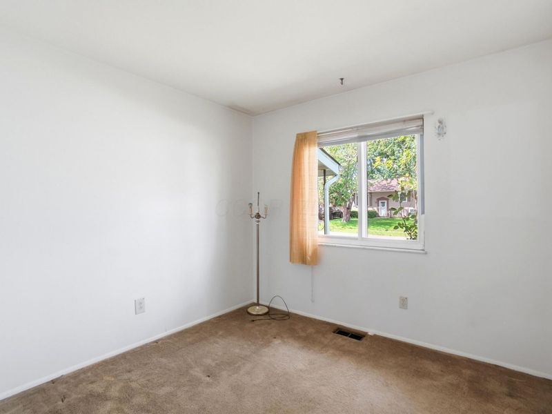 4681 Henley Avenue , Columbus, OH 43228 Photo 27