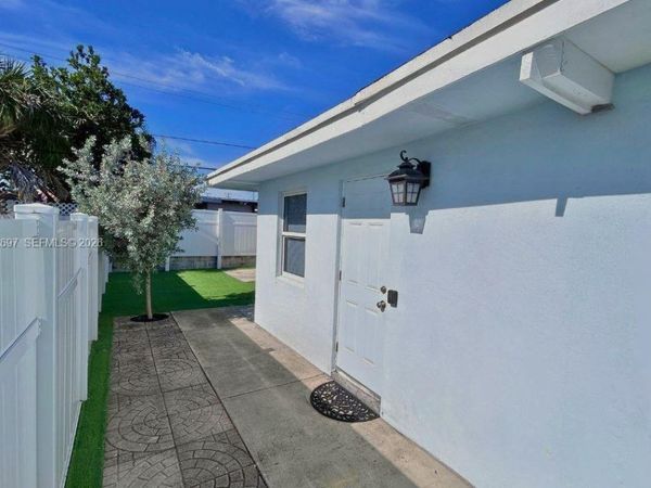 1041 NE 9th Ave , Unit A5, Fort Lauderdale, FL 33304