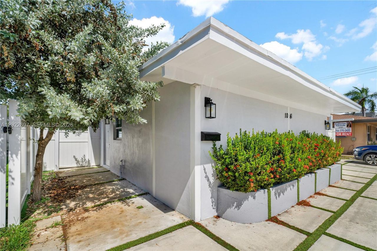 1041 NE 9th Ave, Unit A5, Fort Lauderdale, FL 33304 Photo