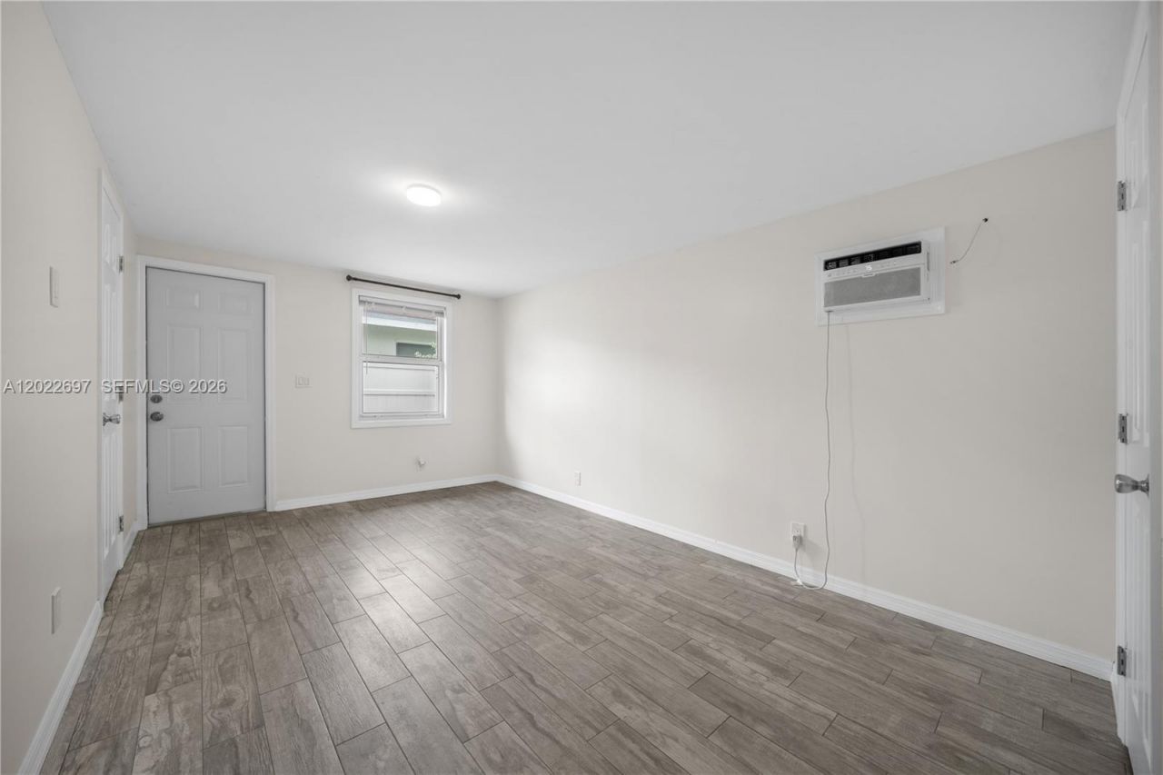 1041 NE 9th Ave, Unit A5, Fort Lauderdale, FL 33304 Photo