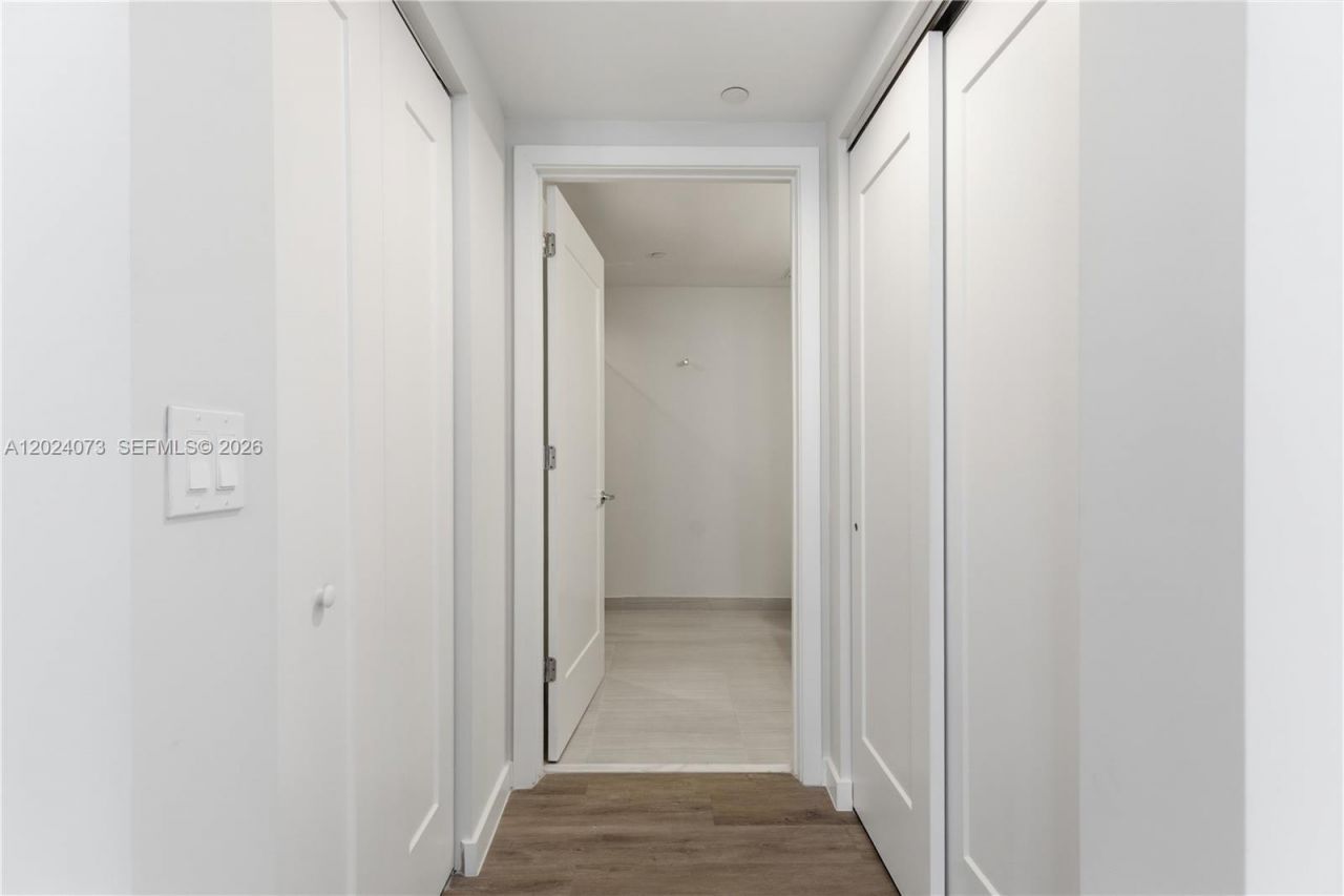 697 N Miami Ave, Unit 1810, Miami, FL 33136 Photo