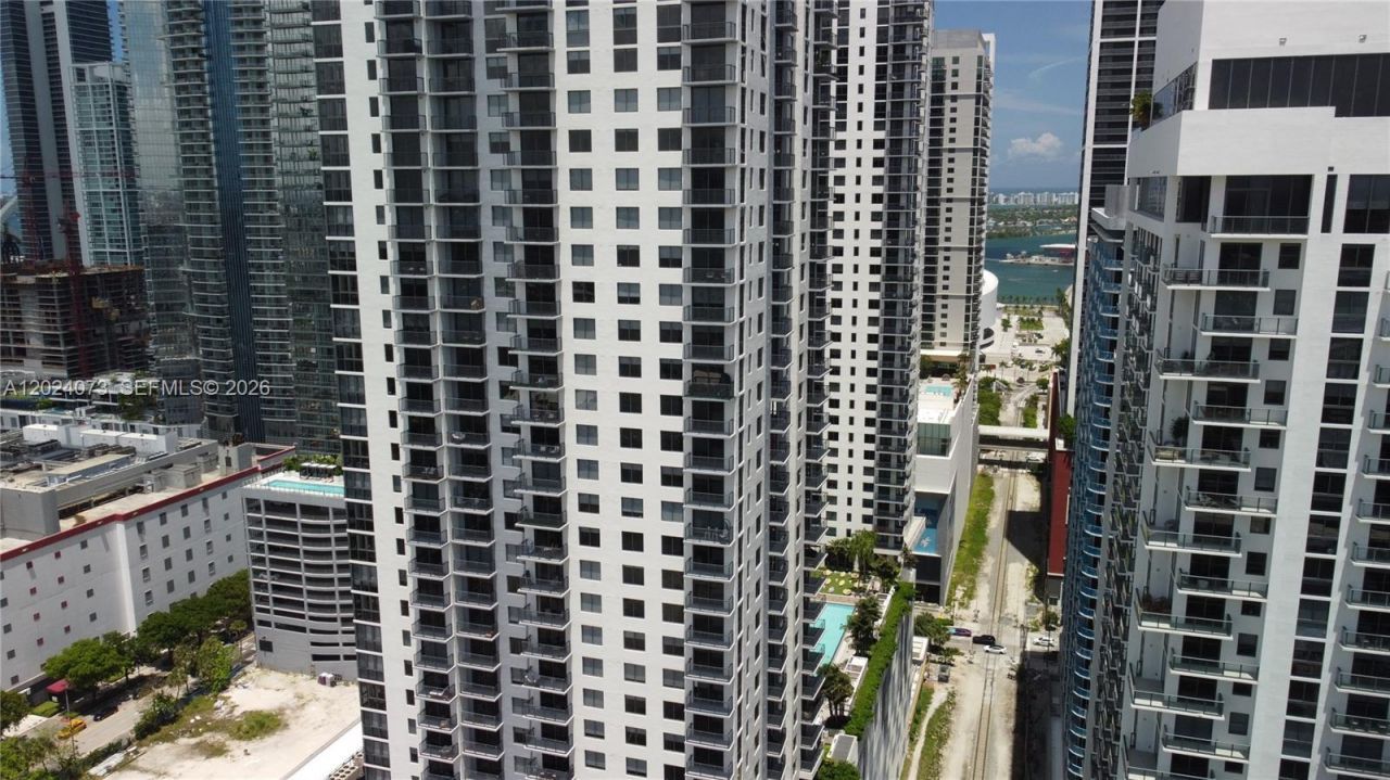 697 N Miami Ave, Unit 1810, Miami, FL 33136 Photo