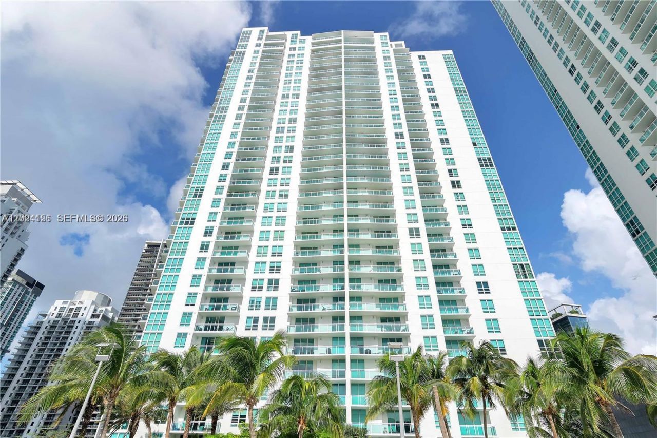951 Brickell Ave , Unit 3107, Miami, FL 33131 Photo