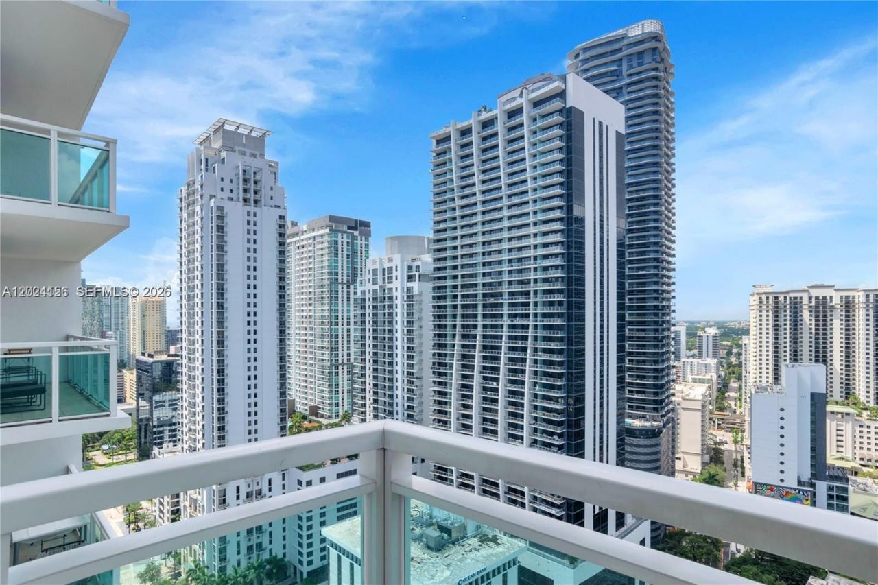 951 Brickell Ave , Unit 3107, Miami, FL 33131 Photo