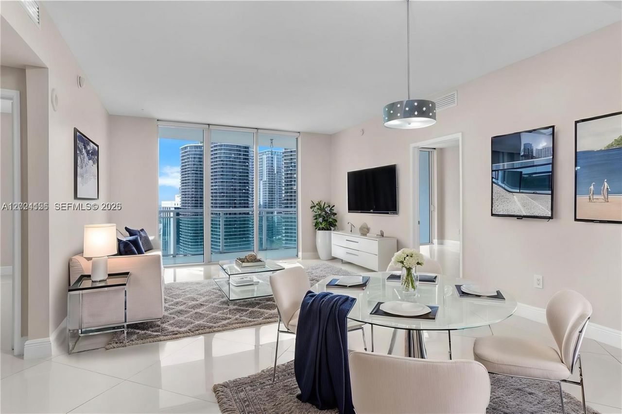 951 Brickell Ave , Unit 3107, Miami, FL 33131 Photo