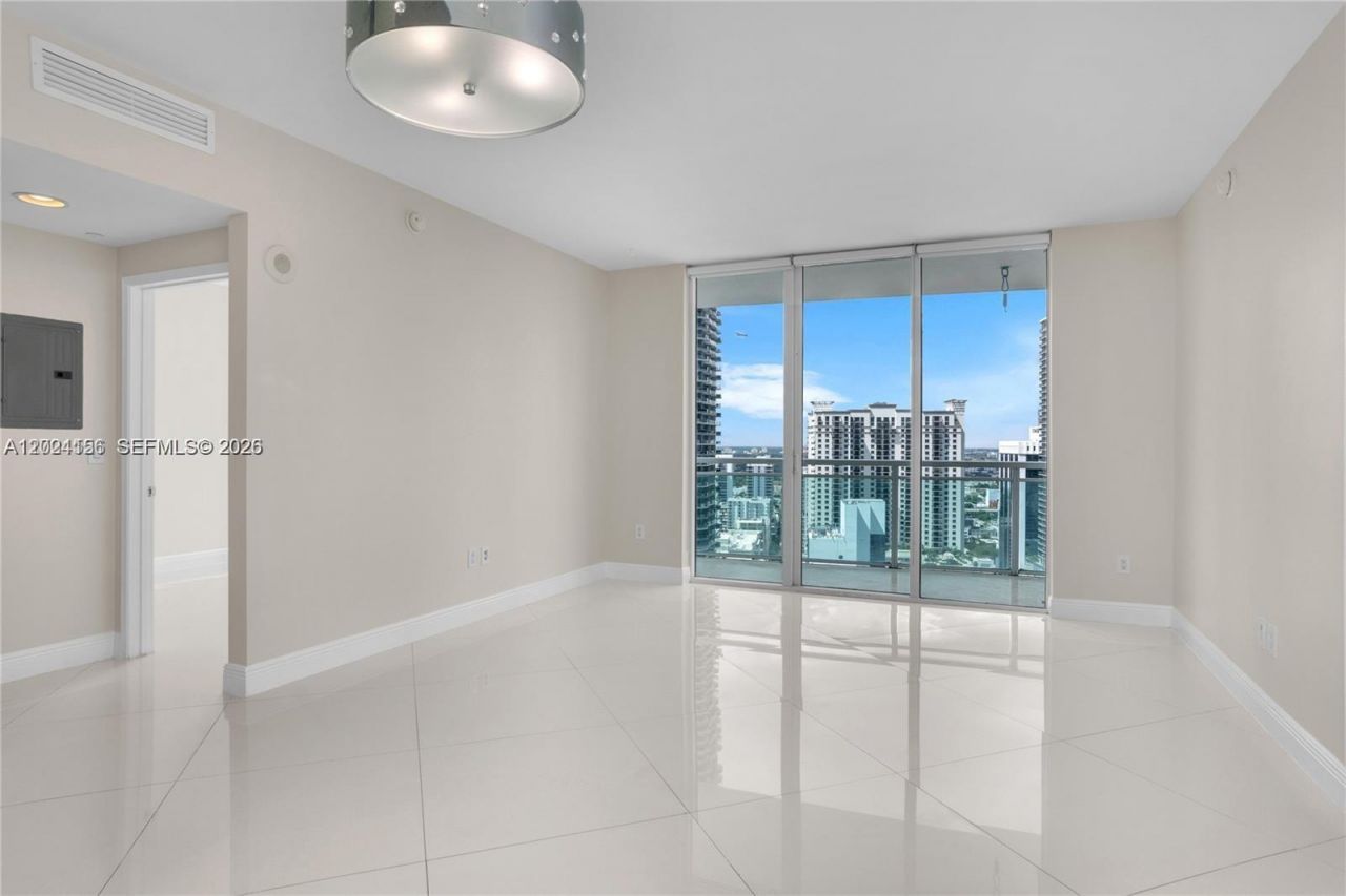 951 Brickell Ave , Unit 3107, Miami, FL 33131 Photo
