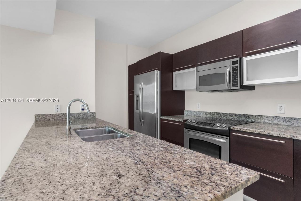 951 Brickell Ave , Unit 3107, Miami, FL 33131 Photo