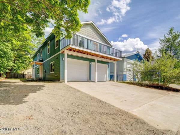 1012 N D ST , Coeur d'Alene, ID 83814