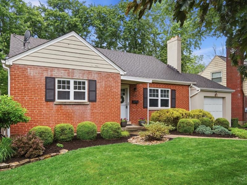 1415 Burney Lane, Cincinnati, OH 45230 Photo 3
