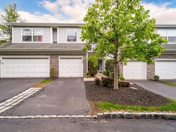 506 Southview Drive , Poughkeepsie, NY 12601