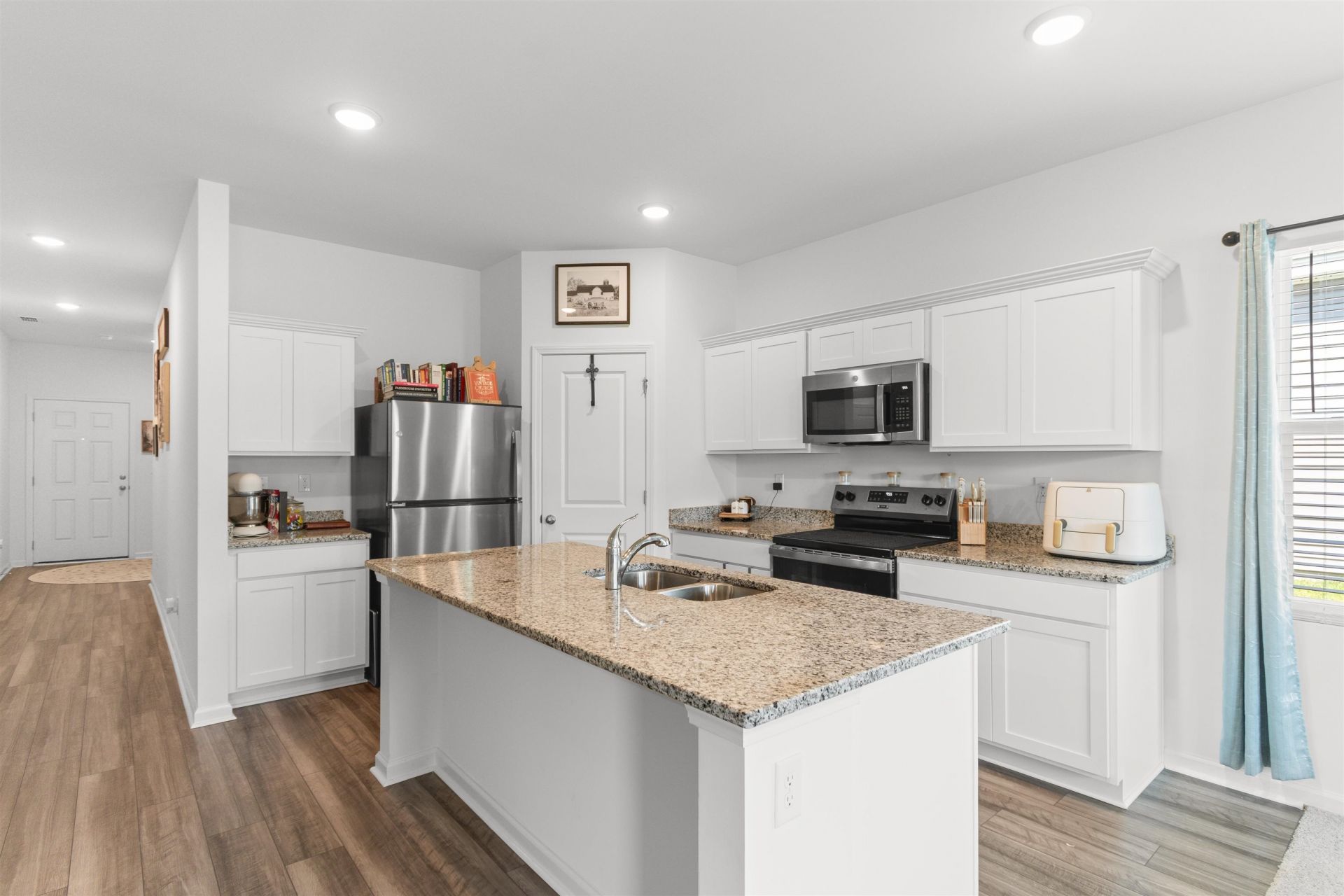 620 Muster Field Ct.  Photo 7