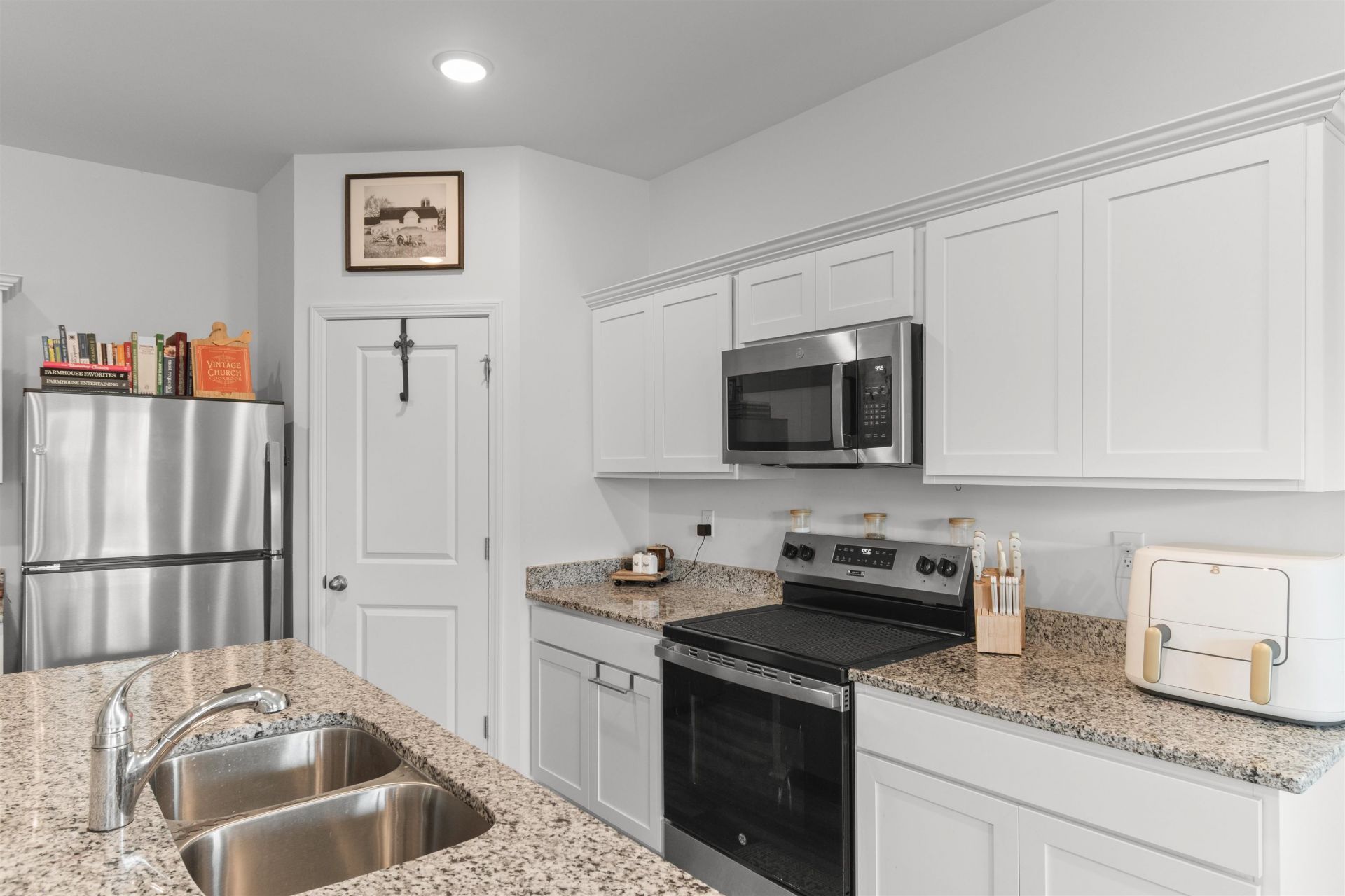 620 Muster Field Ct.  Photo 8
