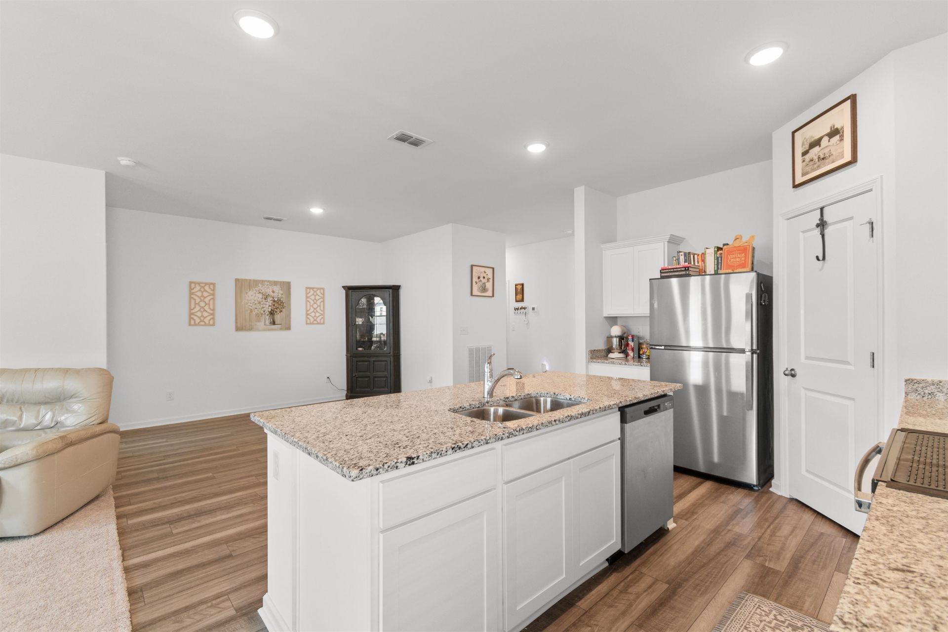 620 Muster Field Ct.  Photo 9