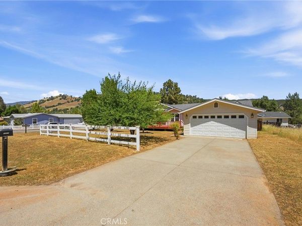 2860 Spring Valley Road, Clearlake Oaks, CA 95423