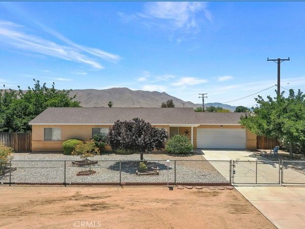 21693 Wren, Apple Valley, CA 92308