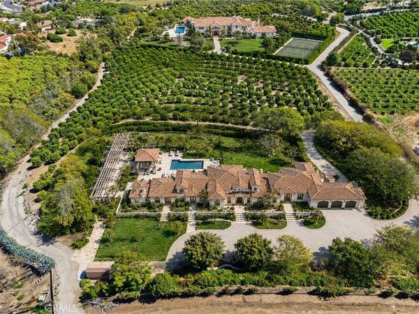 25 Encino, Camarillo, CA 93010