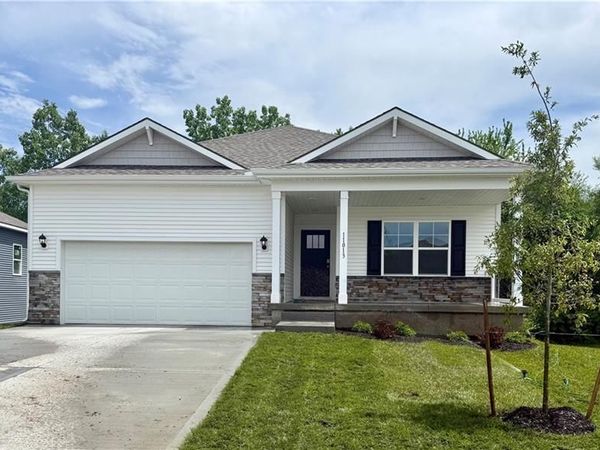 709 Solstice Circle, Belton, MO 64012