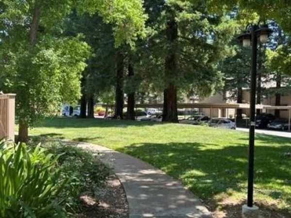 3715 Tallyho Dr #32, Unit 32, Sacramento, CA 95826