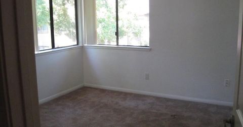 3715 Tallyho Dr #32, Unit 32, Sacramento, CA 95826 Photo