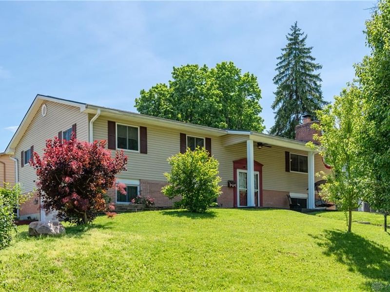 5798 Redbird Court, Riverside, OH 45431 Photo 1