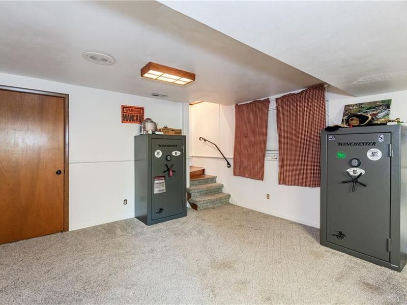 5798 Redbird Court, Riverside, OH 45431 Photo 31