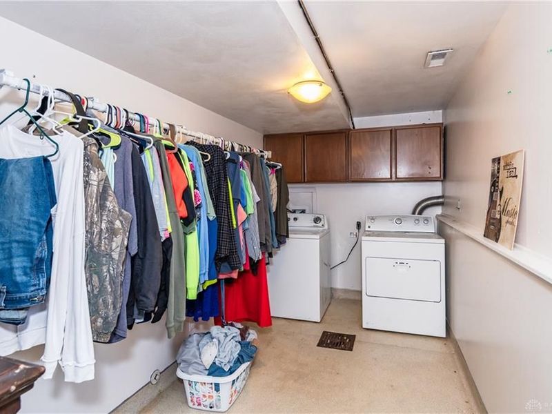 5798 Redbird Court, Riverside, OH 45431 Photo 38