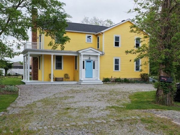 56 Canterbury St, Hingham, MA 02043