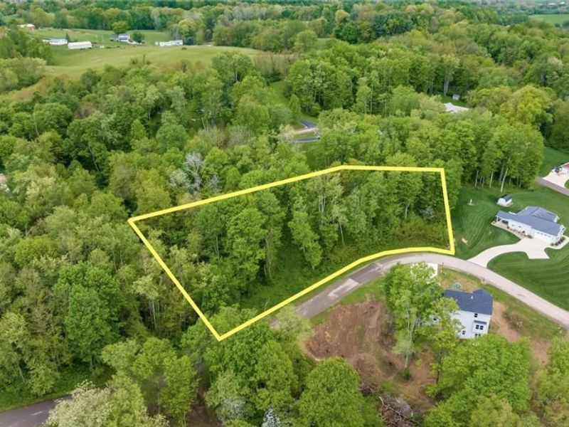 3075 Corbin Drive, Zanesville, OH 43701 Photo 1