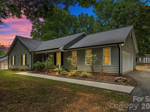 7795 Old Post Road, Denver, NC 28037