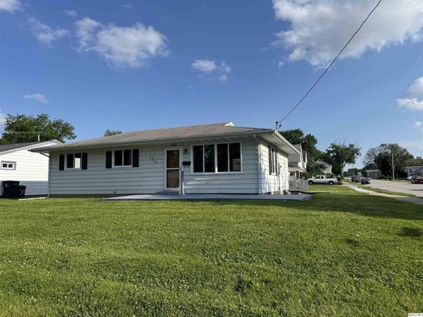 1700 Washington , Quincy, IL 62301