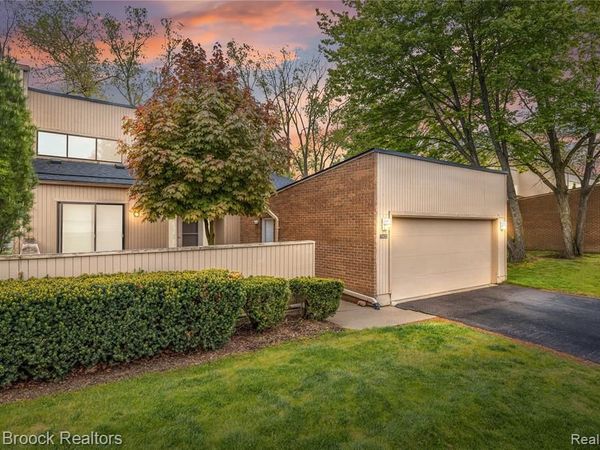 7432 Azalea Court, West Bloomfield Twp, MI 48322