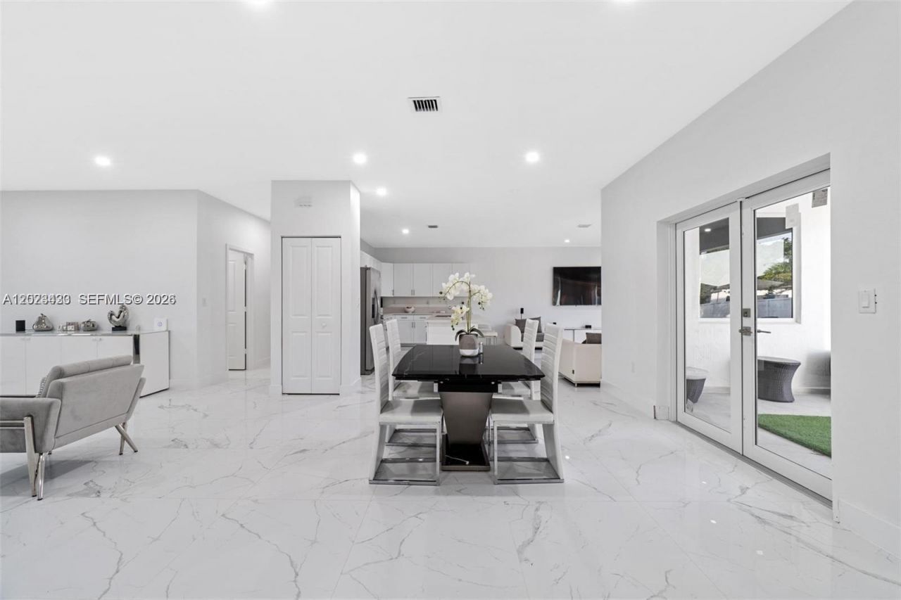 13305 SW 190th Ter , Unit 13305, Miami, FL 33177 Photo
