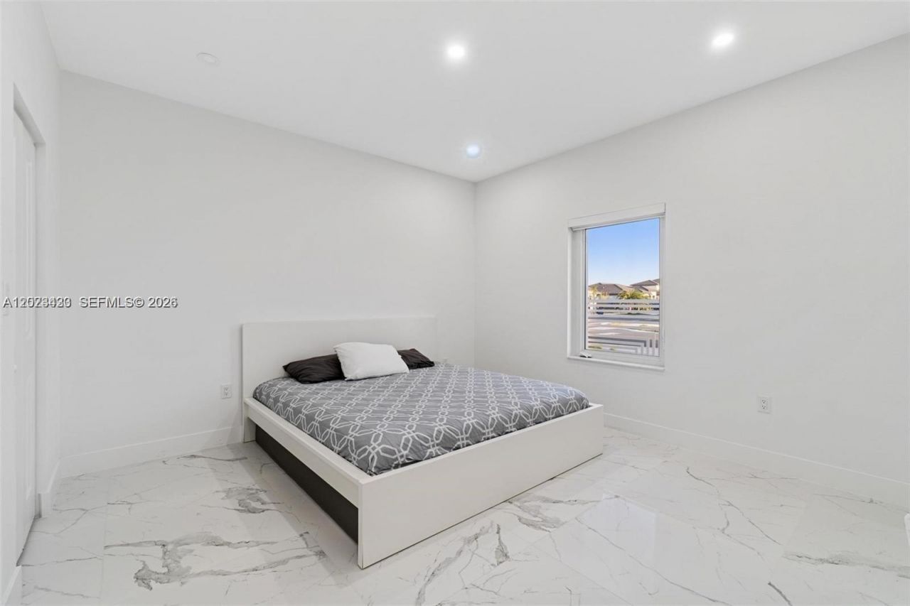 13305 SW 190th Ter , Unit 13305, Miami, FL 33177 Photo