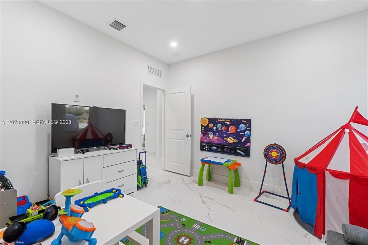13305 SW 190th Ter , Unit 13305, Miami, FL 33177 Photo