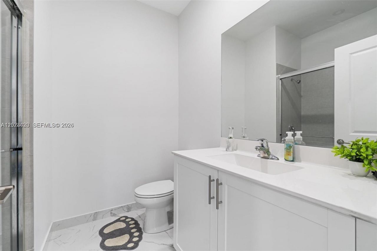 13305 SW 190th Ter , Unit 13305, Miami, FL 33177 Photo