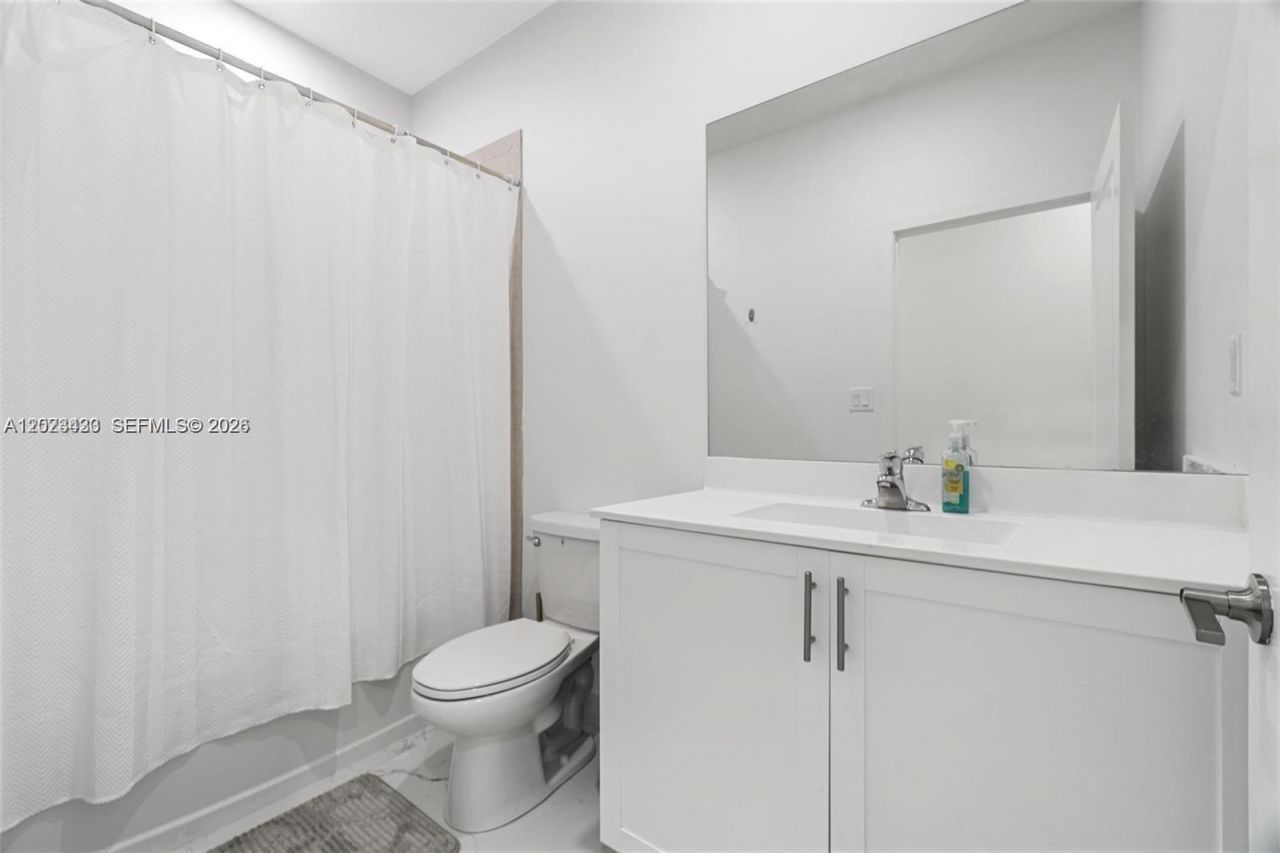 13305 SW 190th Ter , Unit 13305, Miami, FL 33177 Photo