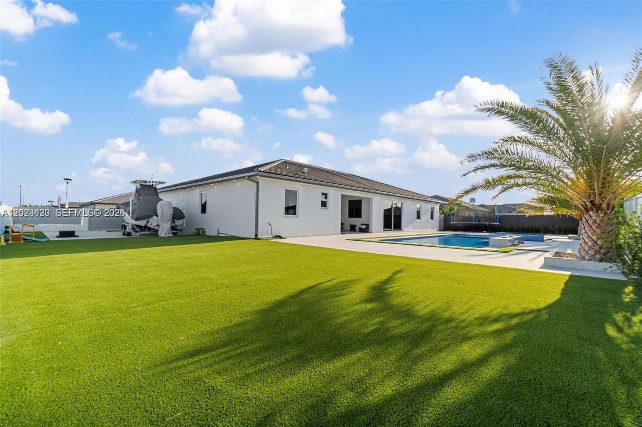 13305 SW 190th Ter , Unit 13305, Miami, FL 33177 Photo