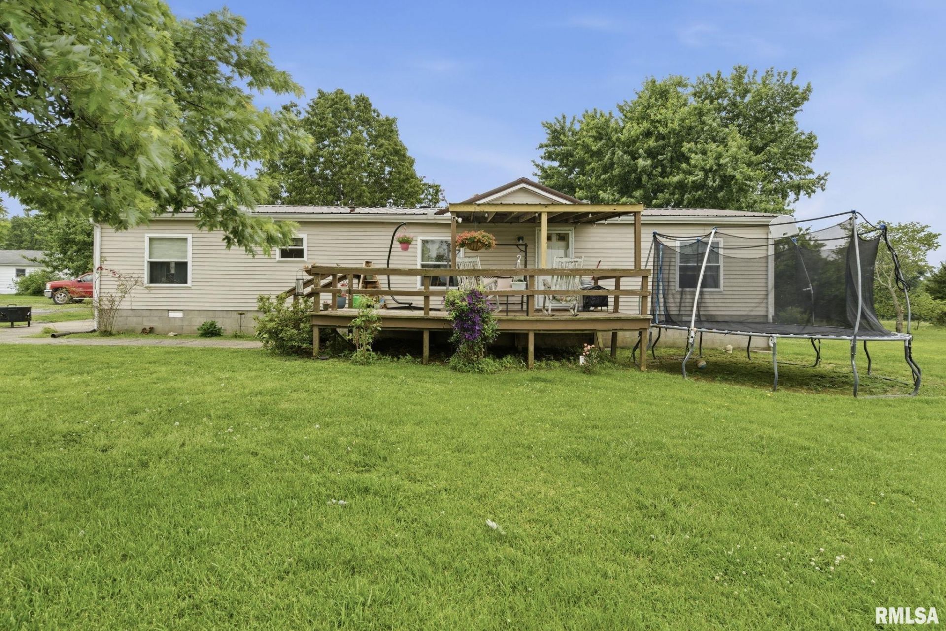 90 Goldenrod Lane, Goreville, IL 62939 Main Photo