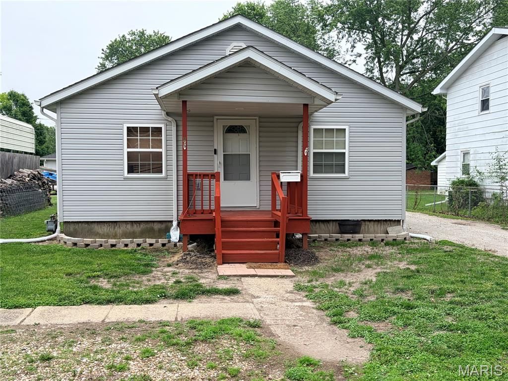 1620 N Monroe Street, Litchfield, IL 62056 Main Photo